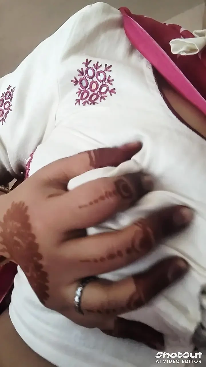 Desi bhabhi ke rasile hot