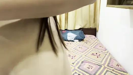 Hintli üvey kız kardeş üvey erkek kardeşiyle seks yapıyor! Hintli tabu xxx seks