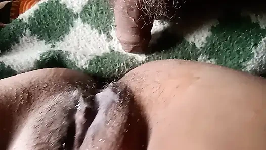 Kakak ipar mengisap di hari, penis di memek sempit