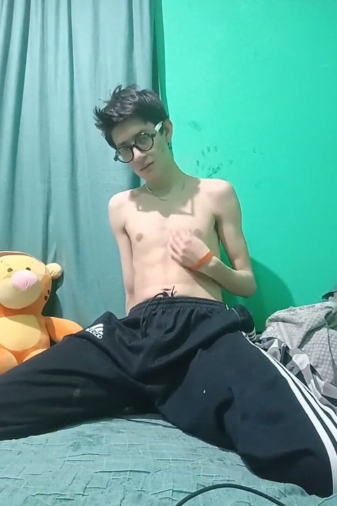 Weird Guy Gets Hot