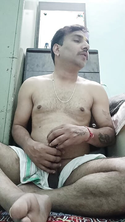 Indian desi man enjoy sex with neighbour and army officer daddy