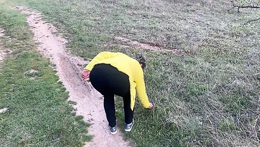 The Anal Granny Outdoors!!!