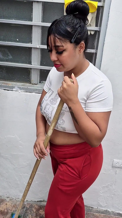 Venezuelan Doesn't Know How to Sweep the Floor so I Make Her Suck Cock and Give It Hard in the Ass