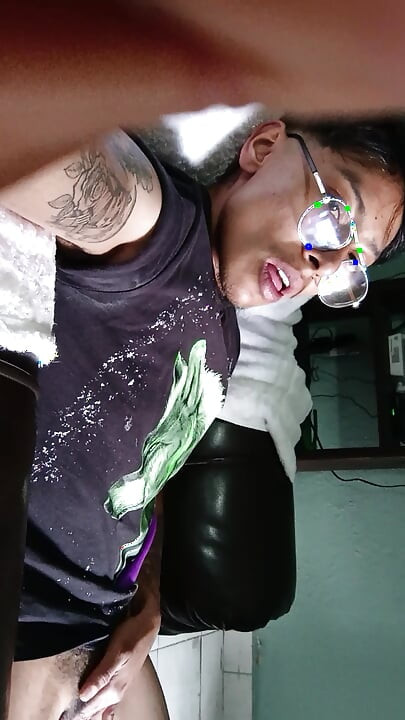 Jerking off with the door open
