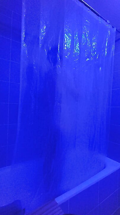 I'm taking a shower