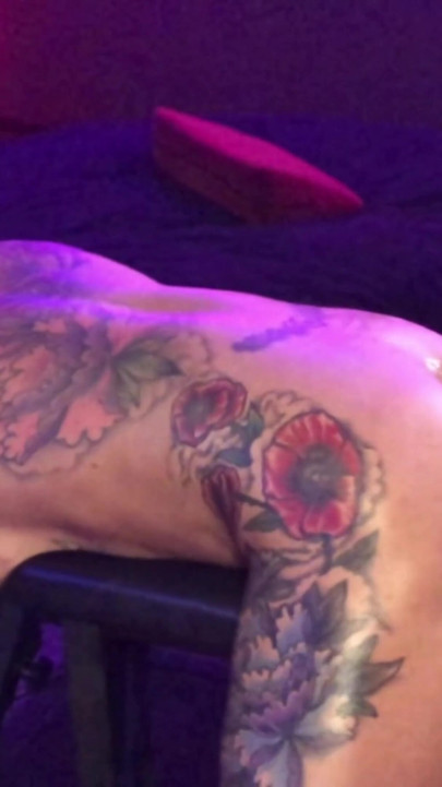 Hot Blonde har begge huller ødelagt i sin lydighedsbænk | Klip 1
