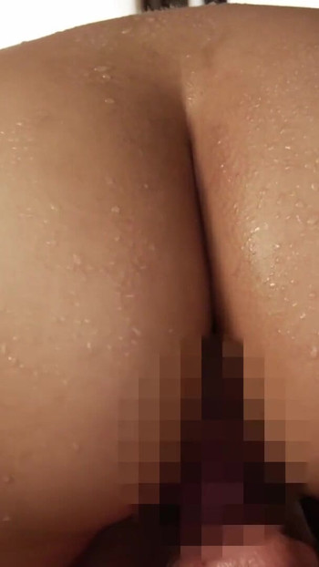 "시골에서 할 수 없는 일... 옆집의 관능적이고 거유 와이프와 땀 흘리는 질싸 섹스... 2"