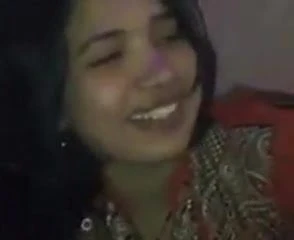 desi cute girl sadia