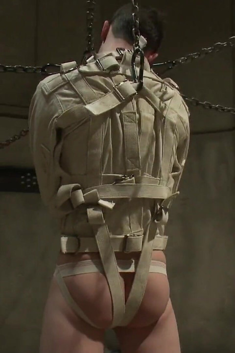 Dokuz inçlik yarakla seks bağımlısı geri döndü!