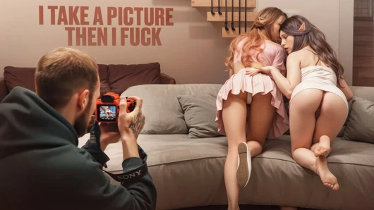 Pemotretan sama dua lesbian berakhir dengan seks threesome hot