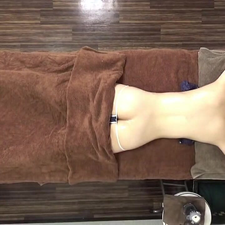 Petite Fair Beauty Retorna com uma Aura Madura Curtindo uma longa sessão de óleo relaxante e íntimo - Part1