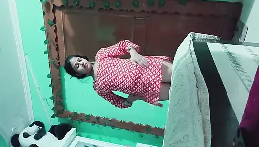 Büyük memeli horney seksi çıplak latika