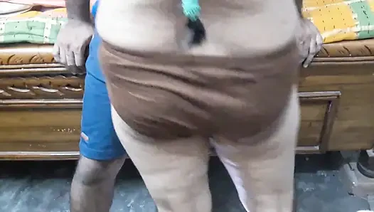 Istri paling hot lagi asik nyepong kontol dan dientot gaya doggy sampai tenggorokan