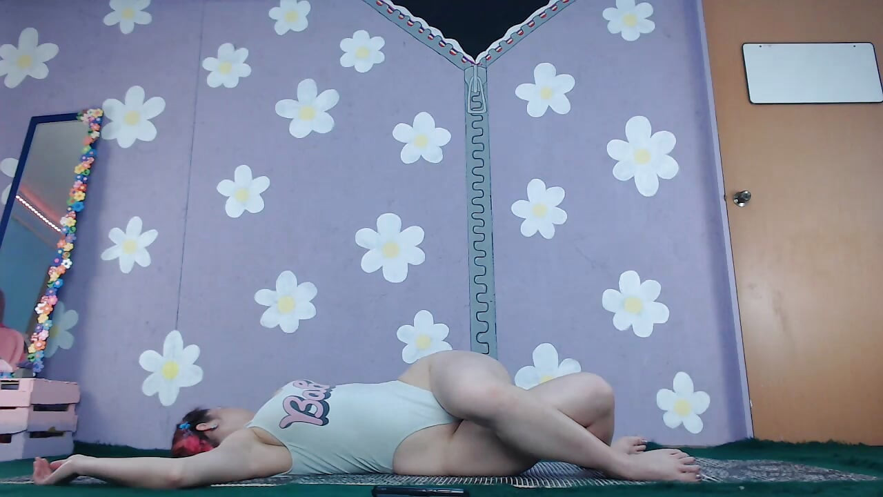 Yoga Workout Beginner Livestream Flashing