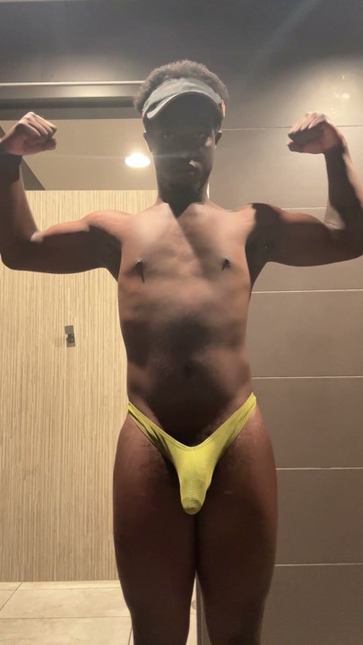 At Work In Da Public Bathroom Stripping Out My Clothes To Have Fun And Not Get Caught | Clip 1