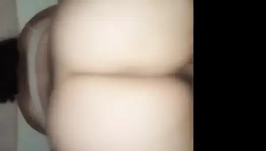 Pantat montok pacar penurut dientot habis-habisan di hari valentine