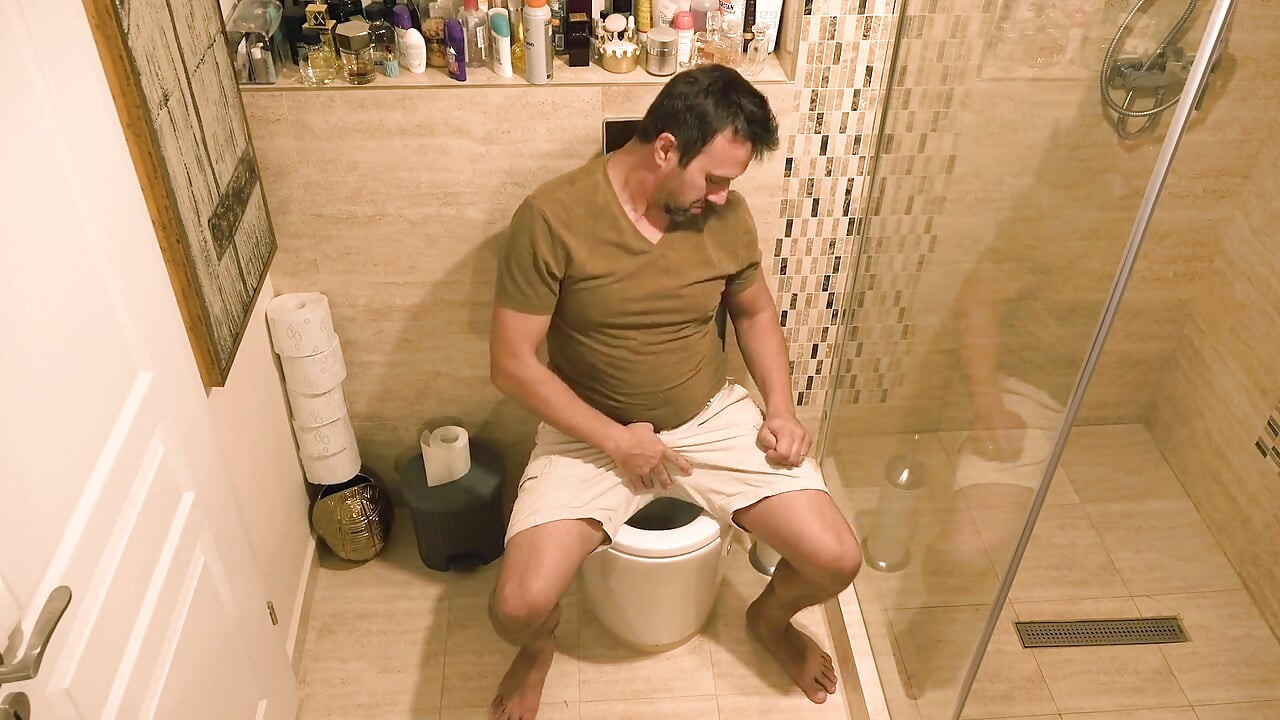 Jasmine Rouge Perwers uwielbia być pieprzona do moczu