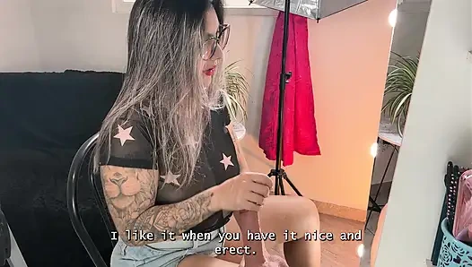 İç çamaşırı olmadan aynanın önünde erotik 31 talimatı - altyazılı