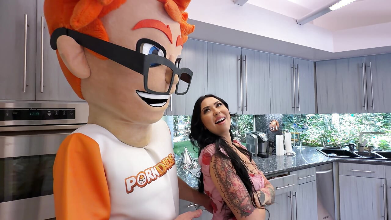 I Fed Melissa Moore My Big Dick And She Begged For Cum In This PornDudeCasting