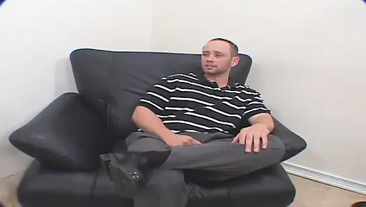 Milf pelacur semok selingkuh dari suaminya