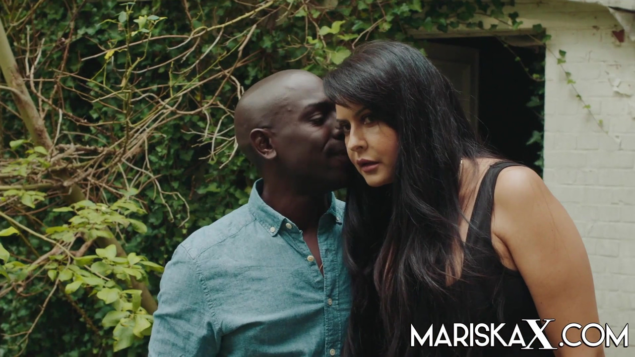 夫がbbcに提供するmariskax mariska