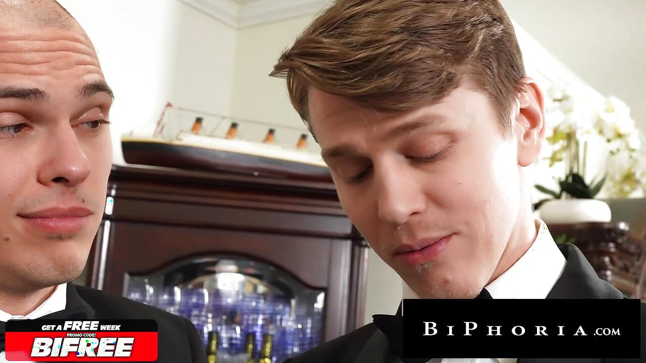 Biphoria - "bu düğün şeyi amcığını gerçekten ıslatıyor"- ateşli zonklayıcı evliliği epik üçlü grup seksle kutluyor