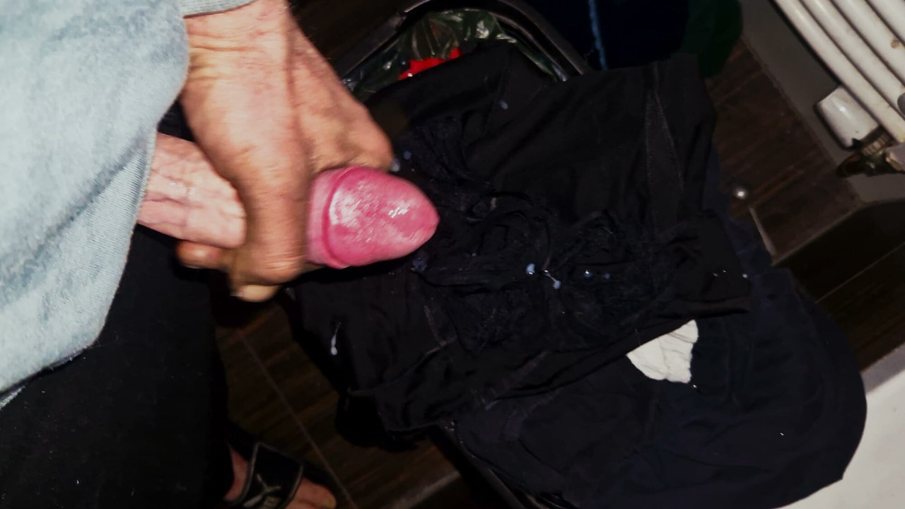 Splashing on laundry