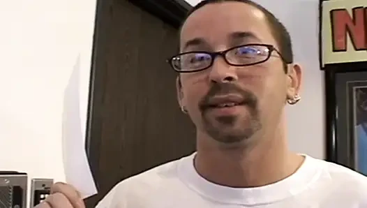 Wajah aduhai cewek perancis yang imut ini dientot habis-habisan