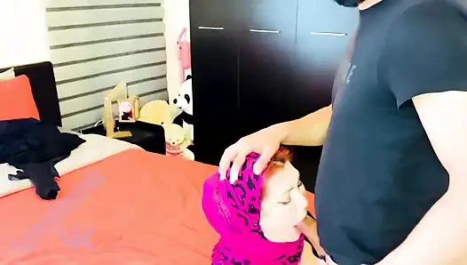 Арабская девушка со своим сводным братом