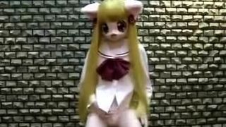 Kigurumi masturbiert ihren Schwanz