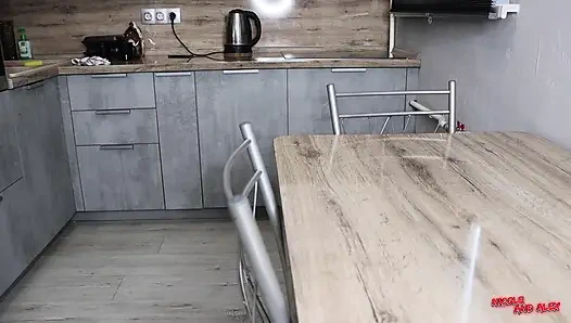 Ich lud meinen mitschüler ein, zu besuchen. Komm in die muschi