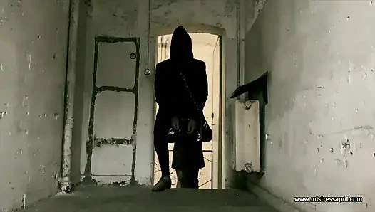 Домина госпожа April - Развлечение Барби