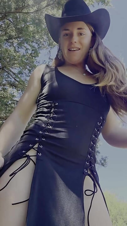 Dominating Goddess Rides Your Face Squjrting on You While Fucking Her Ass