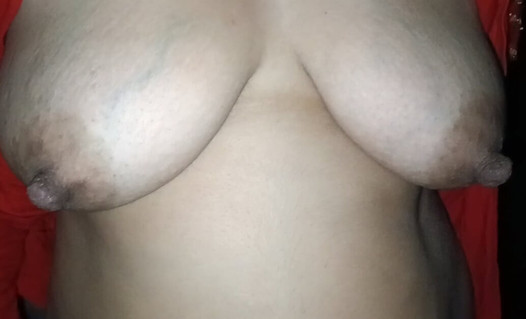 Desi dorf bhabhi mit dicken möpsen