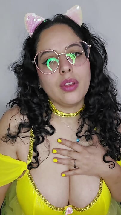 Eddie Queens ft. babyluna939 - Princess Belle Smoking Fetish, Smoke Blowjob and Facial Finish Part 1