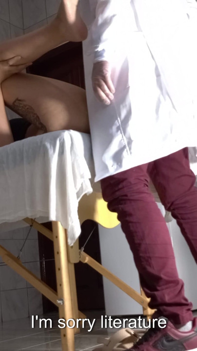 The little blind girl had her anus opened by the gynecologist. | Clip 2