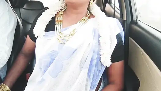 Hintli kadın arabada seks yapıyor Güzel sari ev hanımı üvey oğluyla sikişmeye çalışıyor car drive.telugu edepsiz konuşmalar.