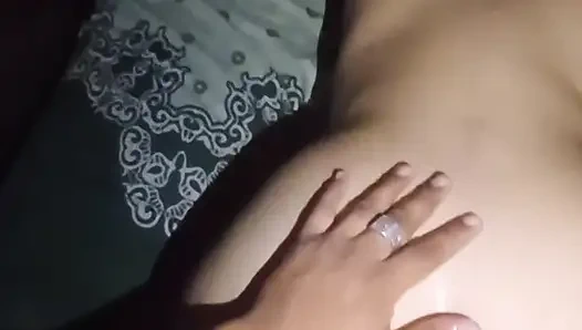 Yalnız olduğumuza eminim üvey kız