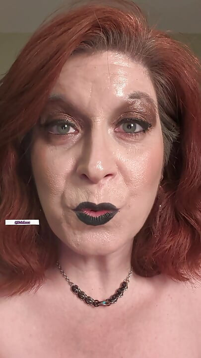 Dominação feminina degradante JOI