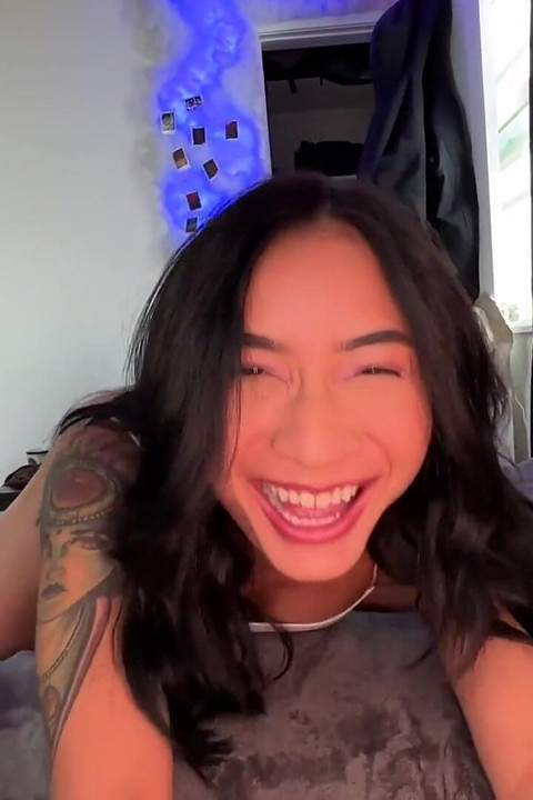 Sexy Tinder Match Wants All Your Cum