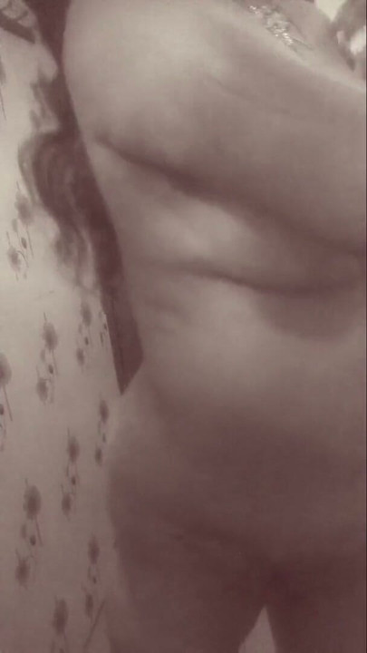 Dance in bathroom sexy aunty big ass aunty Kolkata | Clip 1