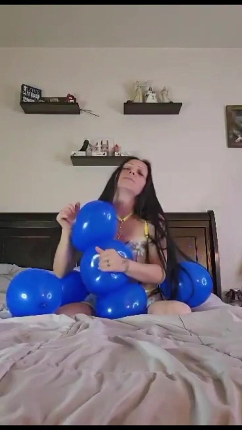 Popping Balloons Between My Thighs