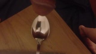 Ordeñando la próstata en una cuchara 1