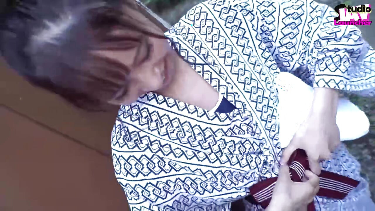 柔和的光暈——你能處理這個甜美的繆斯女神如何在鏡頭前喝完她的飲料嗎 第二章