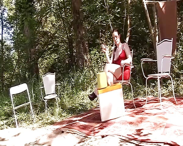 Inked Cum Eating Slut From France Pounded in Ir Threesome