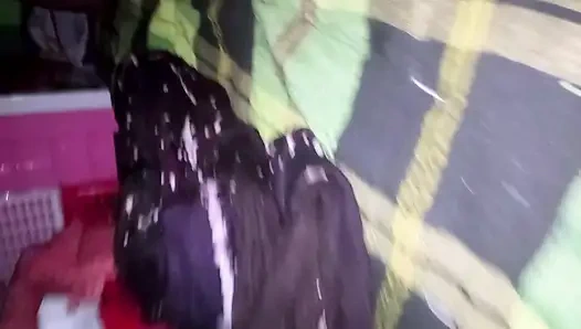 Трахаю жену моего лучшего друга жестко. Она наслаждается сексом.