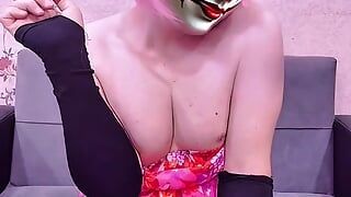 Clown couture seksi: lingerie hot & riasan wajah imut