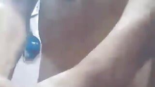 Desi Muthal Video Hindi Fist-Hitting Video