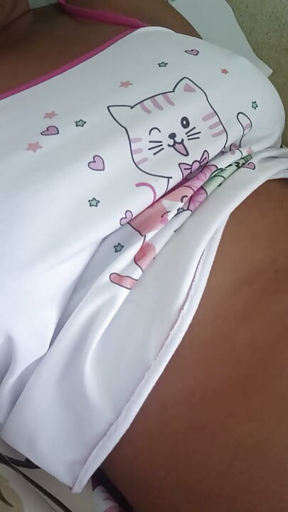 Nebudete se moci odhlédnout od malé škádlení jen proto, že jste byli chyceni ve velmi lákavé chvíli, která je příliš sexy na to, aby ji ignorovala