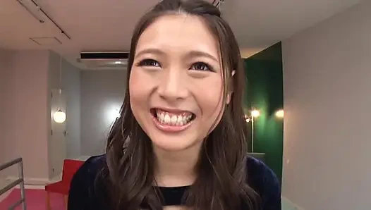 Бывшая мисс второе лицо конкурса вверх, слегка отстой и жажду привязанности.